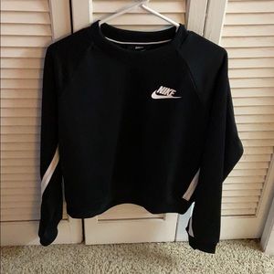 NWOT Nike Semi Cropped Crew Top Medium